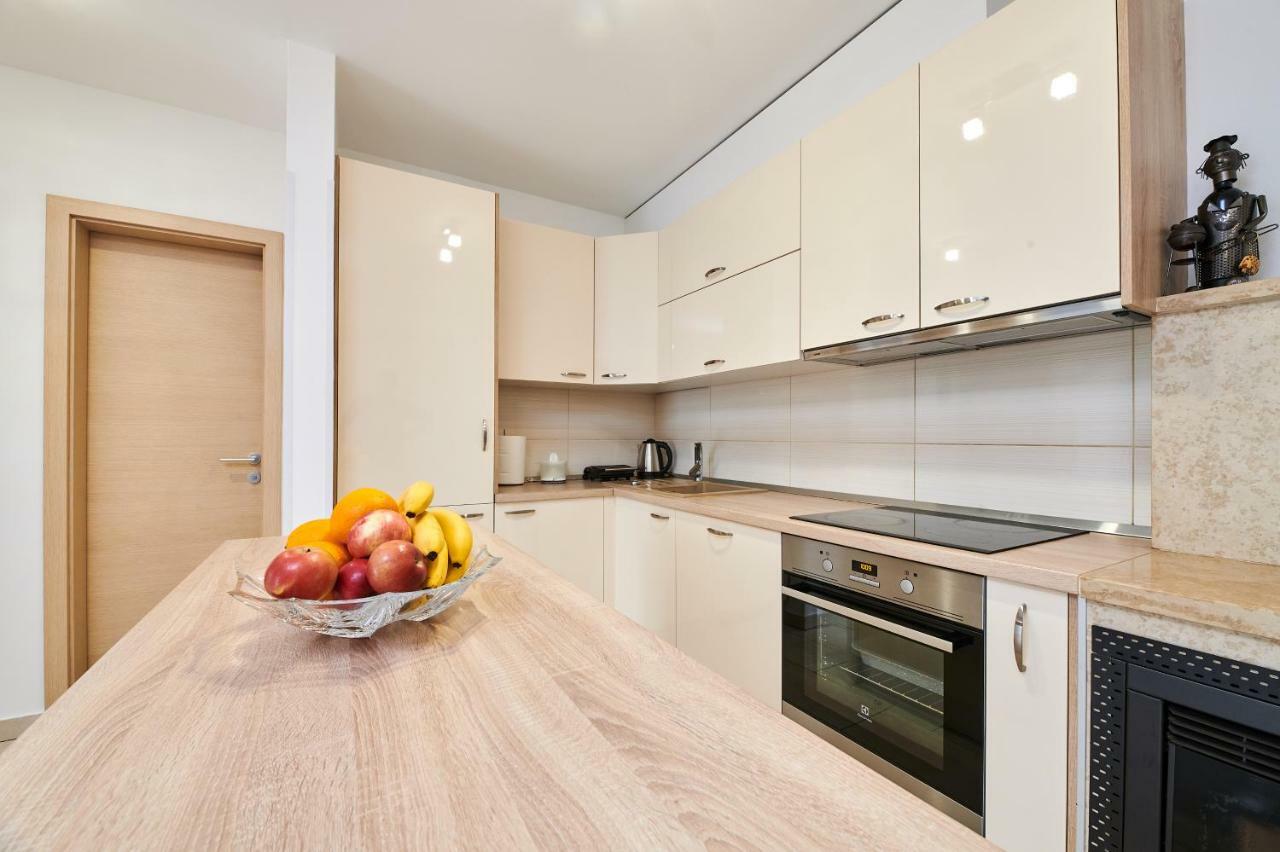 Apartman Leon Umag Zewnętrze zdjęcie