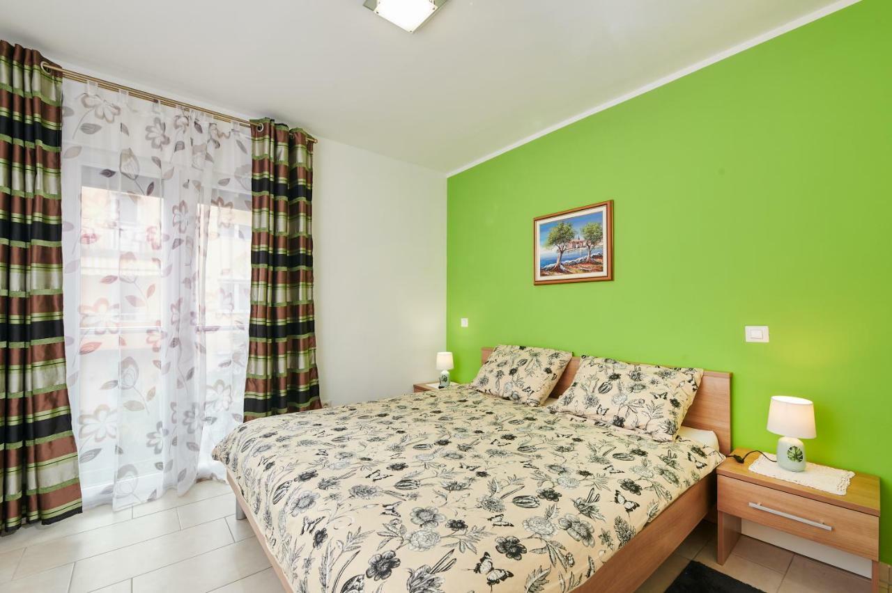 Apartman Leon Umag Zewnętrze zdjęcie