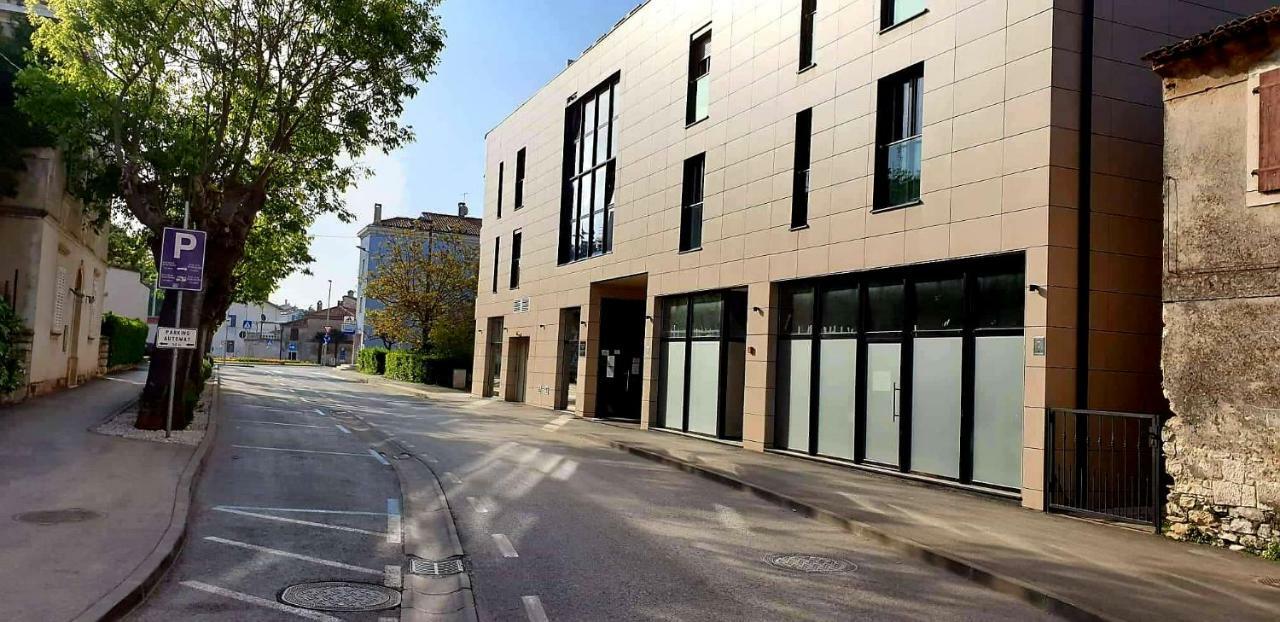 Apartman Leon Umag Zewnętrze zdjęcie